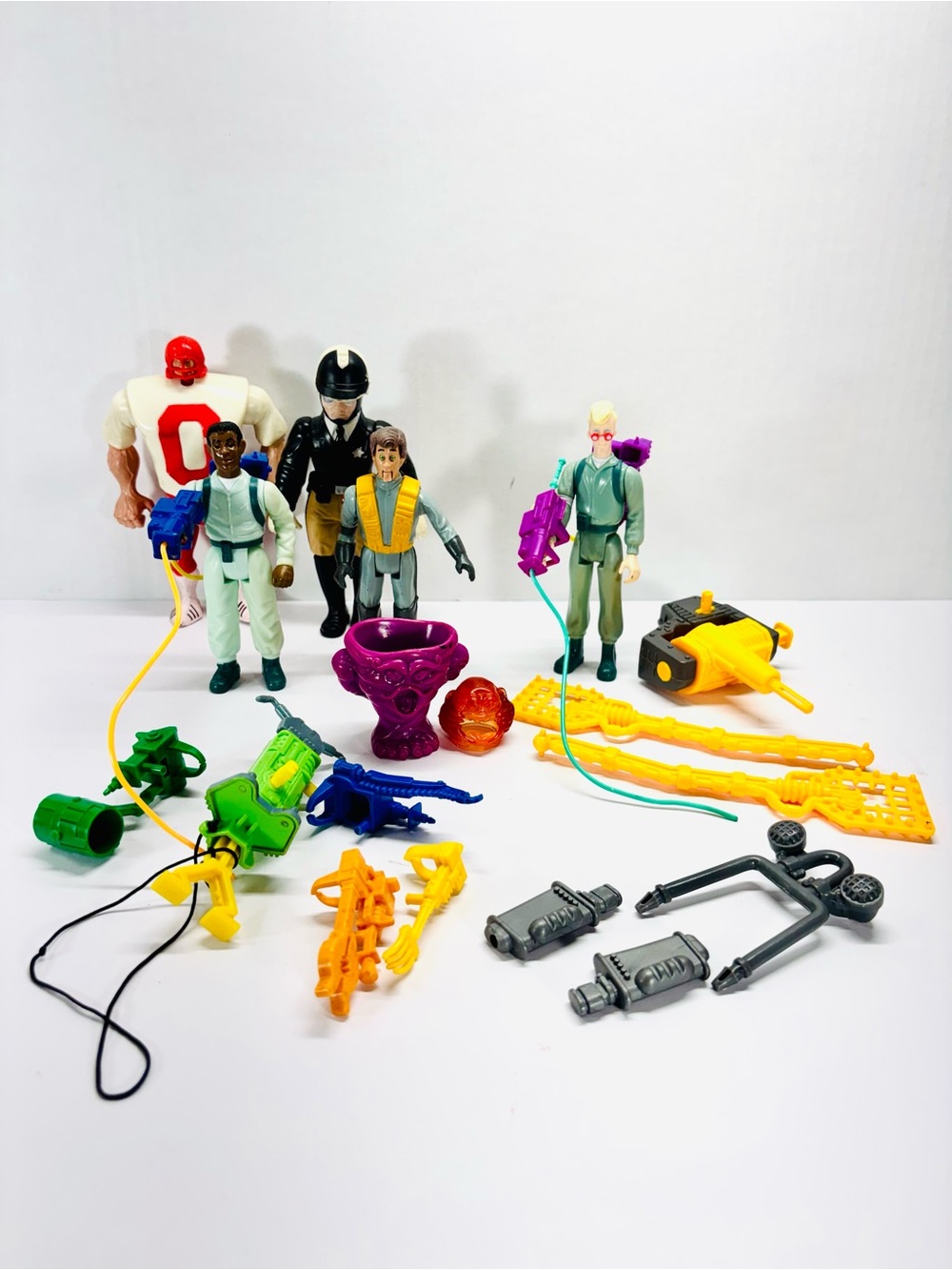 The Real Ghostbuster Tombstone Tackle, Ex-Cop!, Winston, Peter & Egon 1988